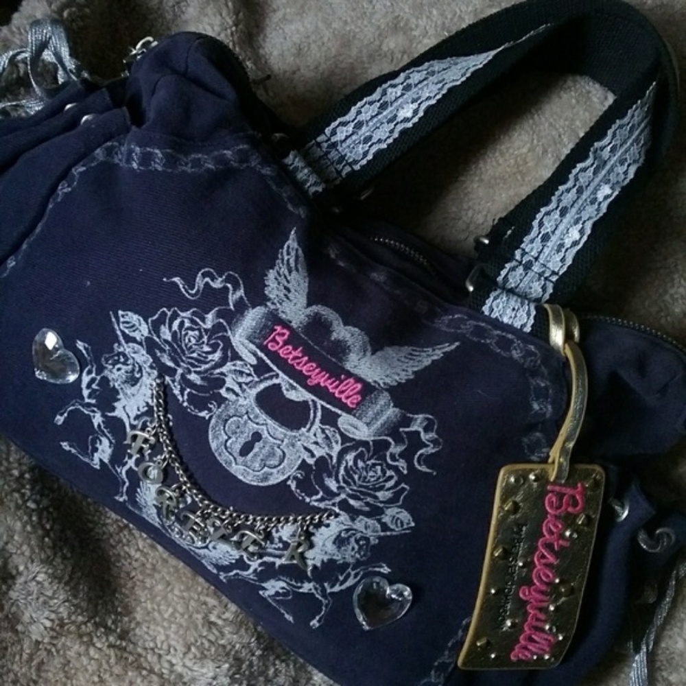 Looking to buy! ISO Bestseyville Betsey Johnson Forever Bag
